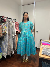 Load image into Gallery viewer, Lin Puff-Sleeve Pocket Maxi Dress